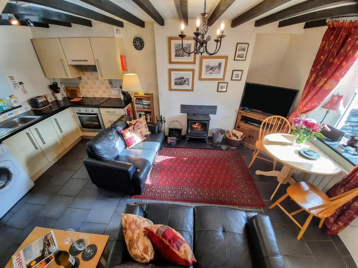 Bwthyn Ger Afon Riverplace Cottage Blaenau Ffestiniog Ngoại thất bức ảnh