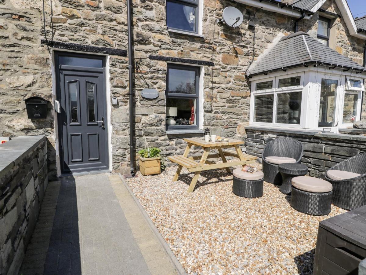 Bwthyn Ger Afon Riverplace Cottage Blaenau Ffestiniog Ngoại thất bức ảnh