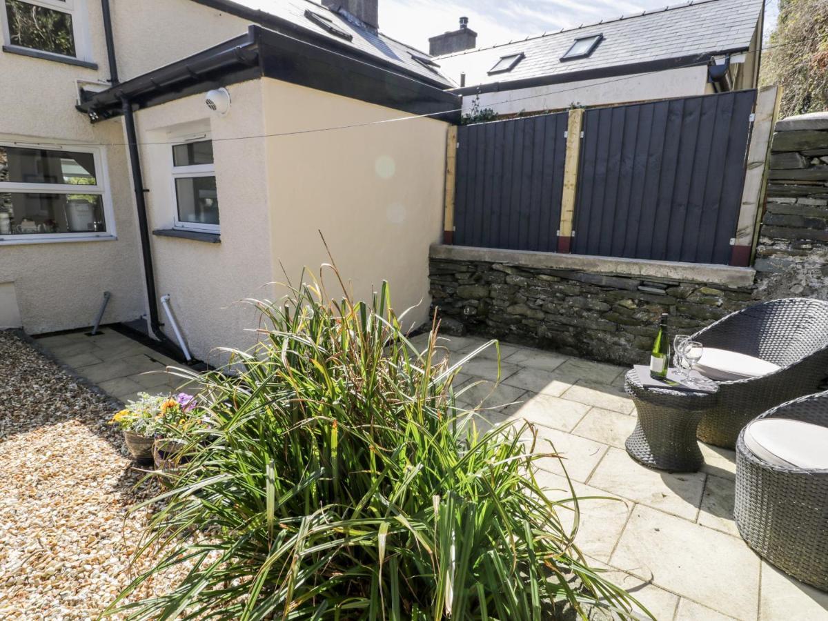 Bwthyn Ger Afon Riverplace Cottage Blaenau Ffestiniog Ngoại thất bức ảnh