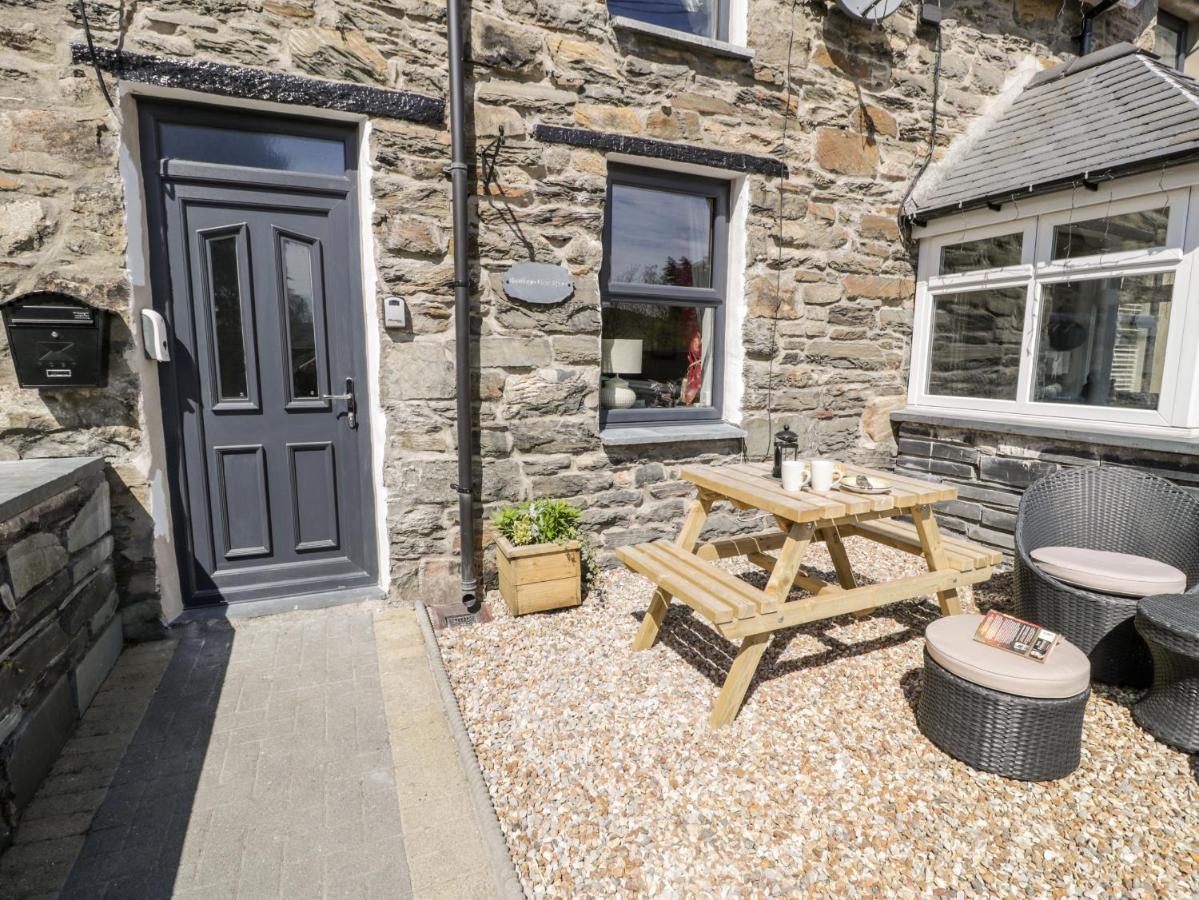 Bwthyn Ger Afon Riverplace Cottage Blaenau Ffestiniog Ngoại thất bức ảnh