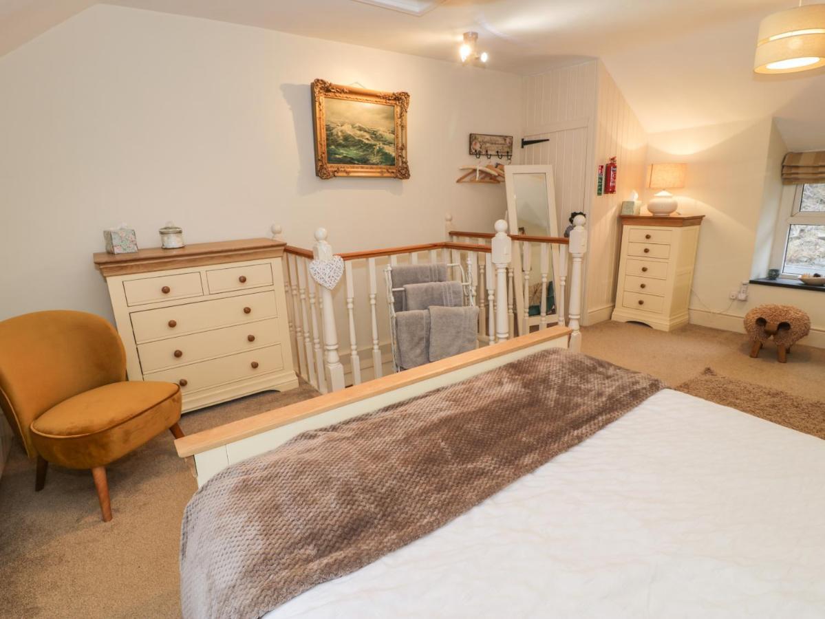 Bwthyn Ger Afon Riverplace Cottage Blaenau Ffestiniog Ngoại thất bức ảnh