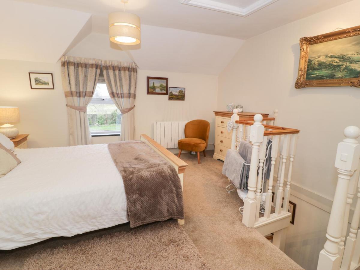 Bwthyn Ger Afon Riverplace Cottage Blaenau Ffestiniog Ngoại thất bức ảnh
